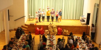 Bei der Weihnachtsfeier des Bornaer Gewerbevereins sind immer mehr als 100 Kinder zu Gast.