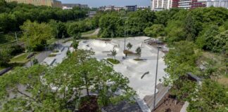 Die Skateanlage Parkallee in Leipzig-Grünau wurde kürzlich mit dem Leipziger Architekturpreis ausgezeichnet. Foto: Thomas Nowotka