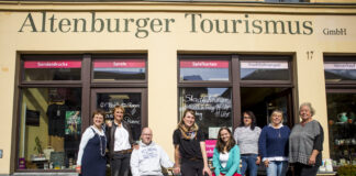 Freut sich über mehr Besucher: das Team der Reiseagentur Altenburger Tourismus. Foto: Altenburger Tourismus GmbH