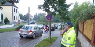 Jedes Jahr überwacht die Polizei in Zusammenarbeit mit der Stadtverwaltung den Verkehr an den Eilenburger Grundschulen. Foto: Stadtverwaltung Eilenburg