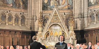 Auch im vergangenen Jahr präsentierte sich die Altenburger Kan- torei (hier mit dem Solisten Stephan Heinemann) im Rahmen eines Kantatenwochenendes. Foto: Torsten Grieger