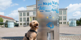 Bietet auch Erfrischendes für den Hund: Der neue Riesenbrunnen "Brunno". Foto: Leipziger Gruppe