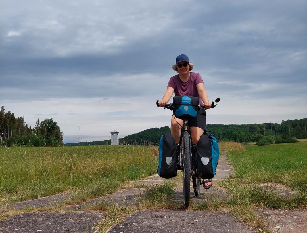 Die Leipziger Autorin Rebecca Maria Salentin radelte 10.000 Kilometer mit dem Rad am Eisernen Vorhang vom Schwarzen Meer bis zur Barentssee. Foto: privat