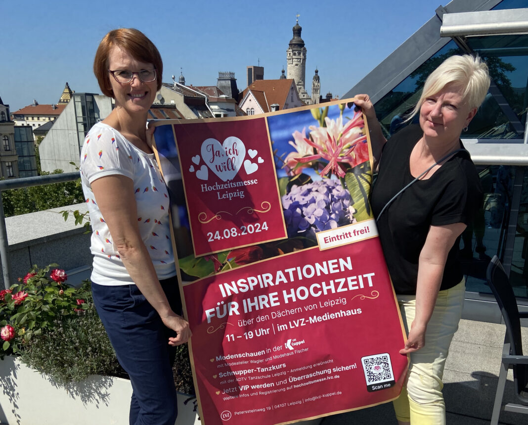 Antje Staacke (l.) und Doreen Barz organisieren die Hochzeitsmesse Leipzig in der LVZ-Kuppel. Foto: Annett Riedel