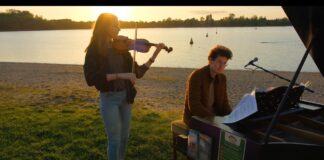 "Piano meets Violin" heißt es bei den Leipziger Tastentagen und zwar am 11. September am Kulkwitzer See. Foto: Komm-Haus