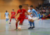 Das Hallenfußballturnier von Lok Altenburg, hier eine Spielszene aus der jüngsten Auflage vom Jahres- beginn 2024, verspricht allen Fußballfreunden bei jeder Neuauflage spannenden Budenzauber. Foto: Mario Jahn