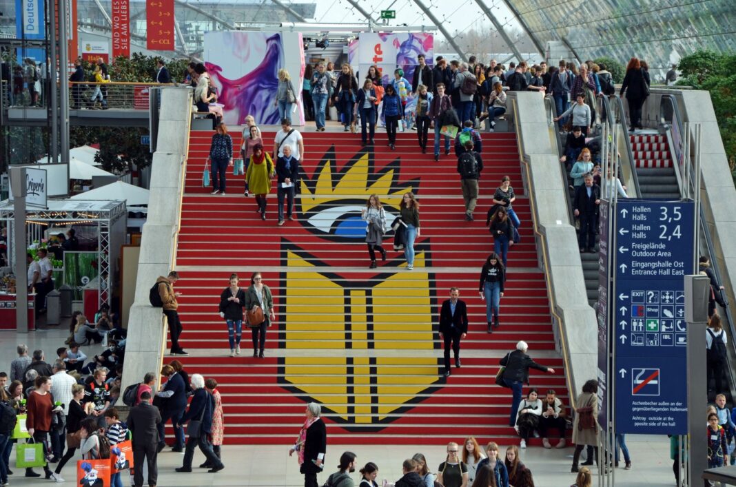 Definitiv ein Highlight im Themenjahr 2025: Ab 27. März lockt das Trio Buchmesse, 