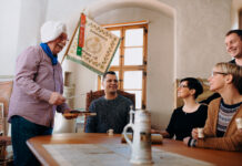 In Grimma werden auch kulinarische Stadtführungen angeboten. Foto: David Rieger/Redok Art